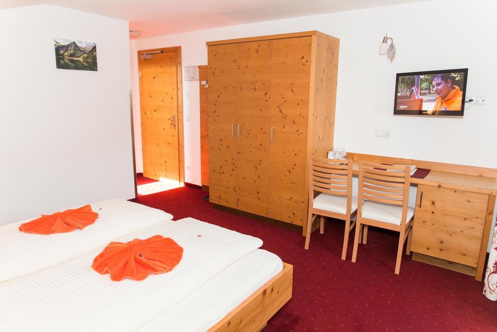 Landgasthof Alpenblick Алтенмаркт им Понгау Екстериор снимка
