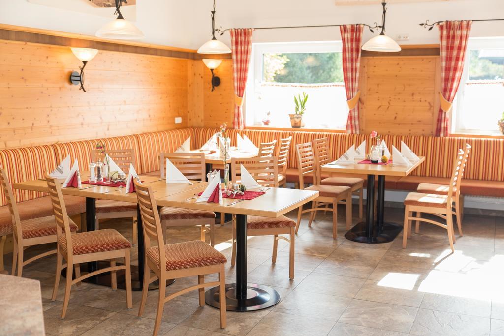 Landgasthof Alpenblick Алтенмаркт им Понгау Екстериор снимка